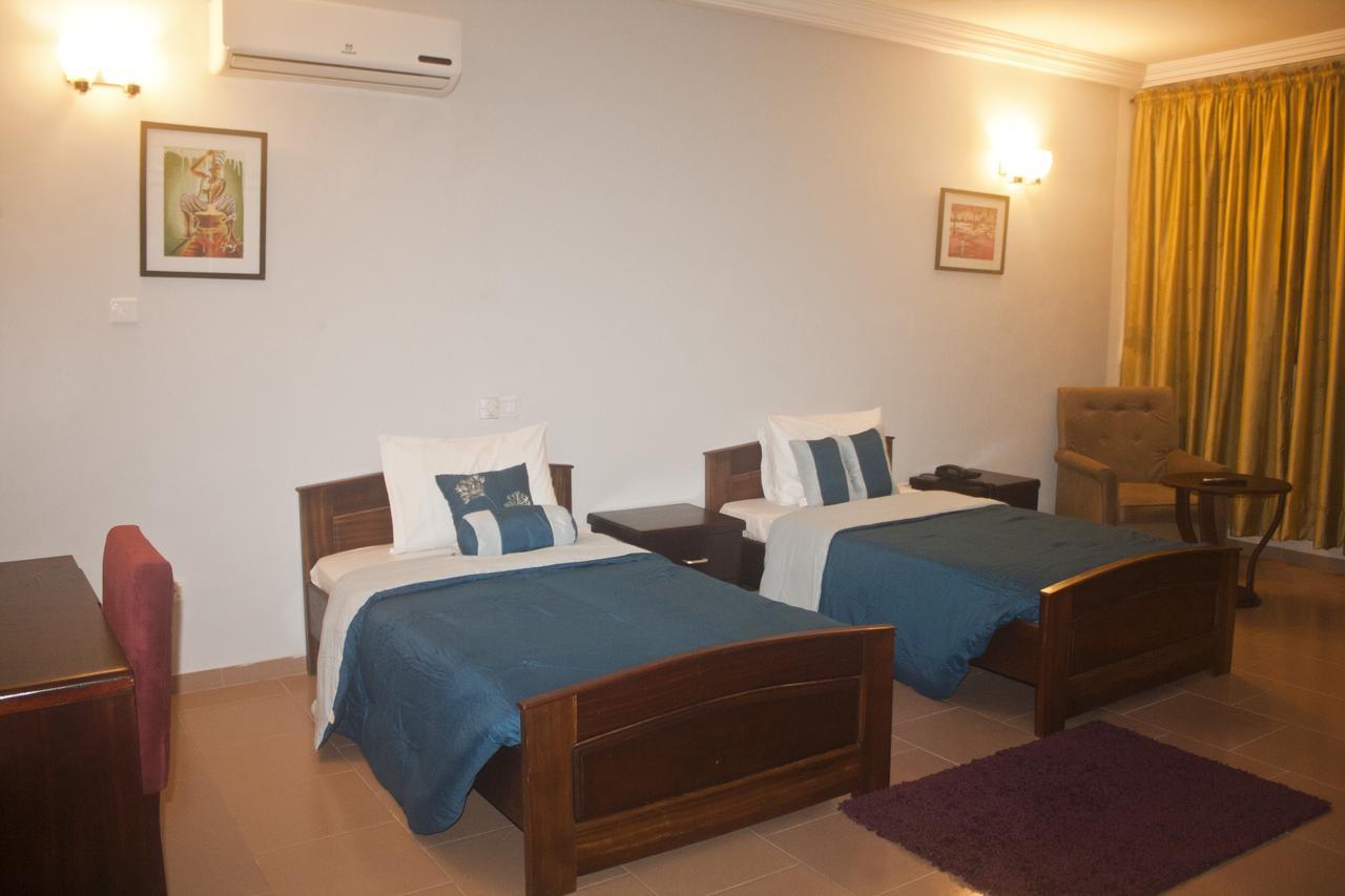 Consir Executive Lodge Accra Extérieur photo