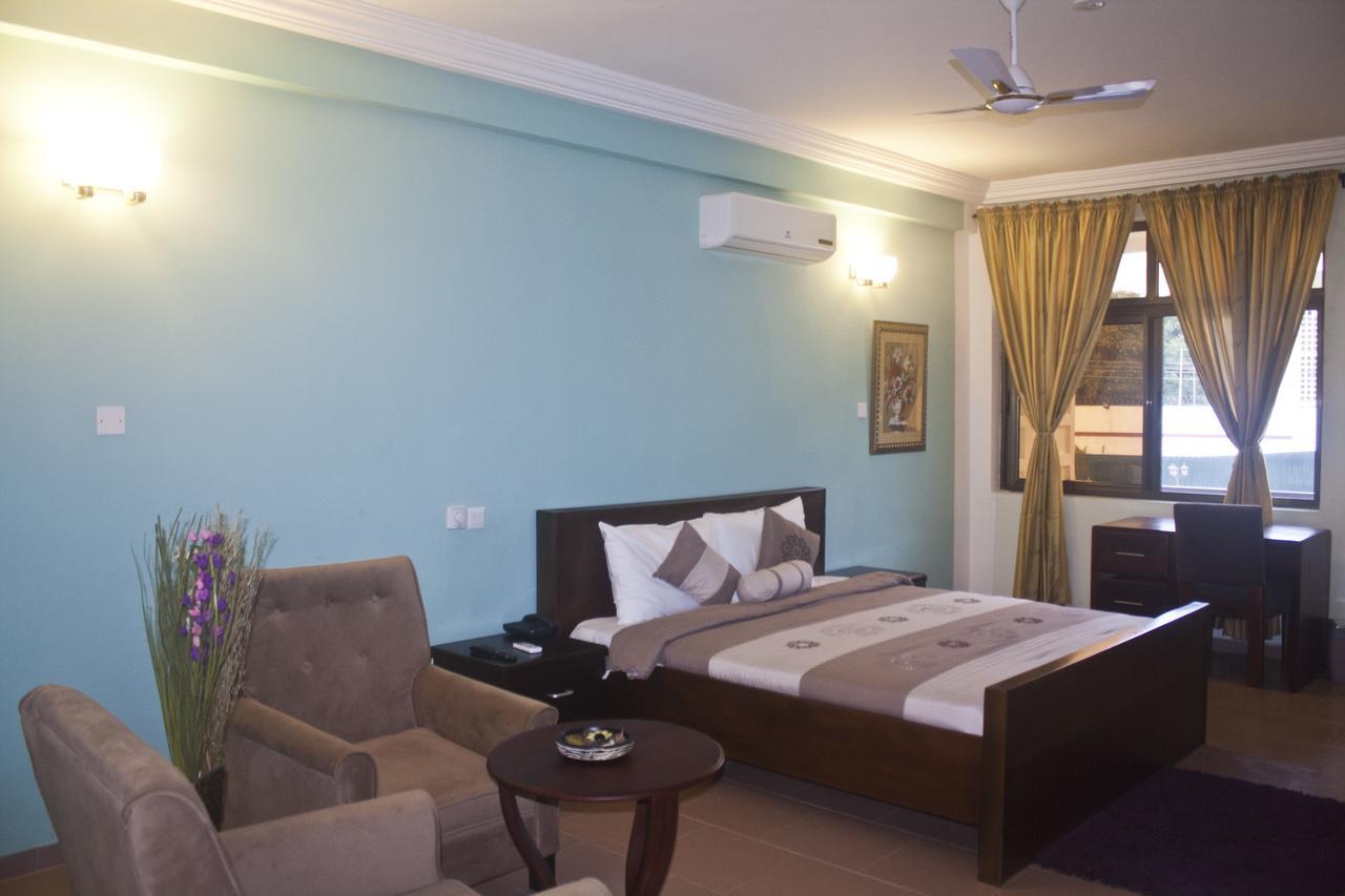 Consir Executive Lodge Accra Extérieur photo
