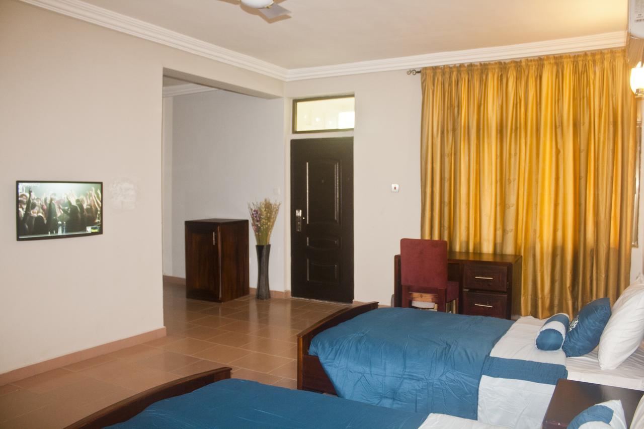 Consir Executive Lodge Accra Extérieur photo