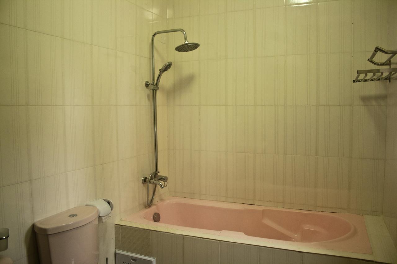 Consir Executive Lodge Accra Extérieur photo