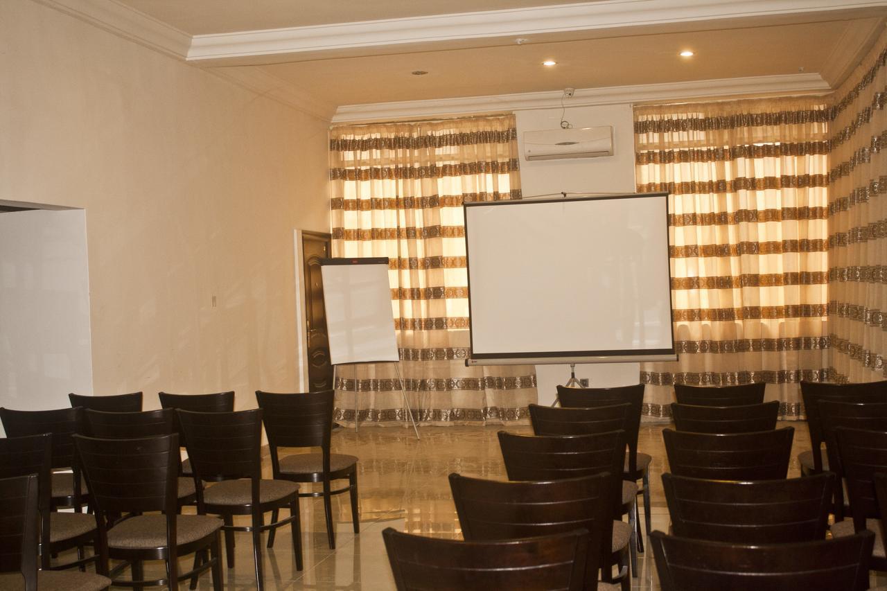Consir Executive Lodge Accra Extérieur photo