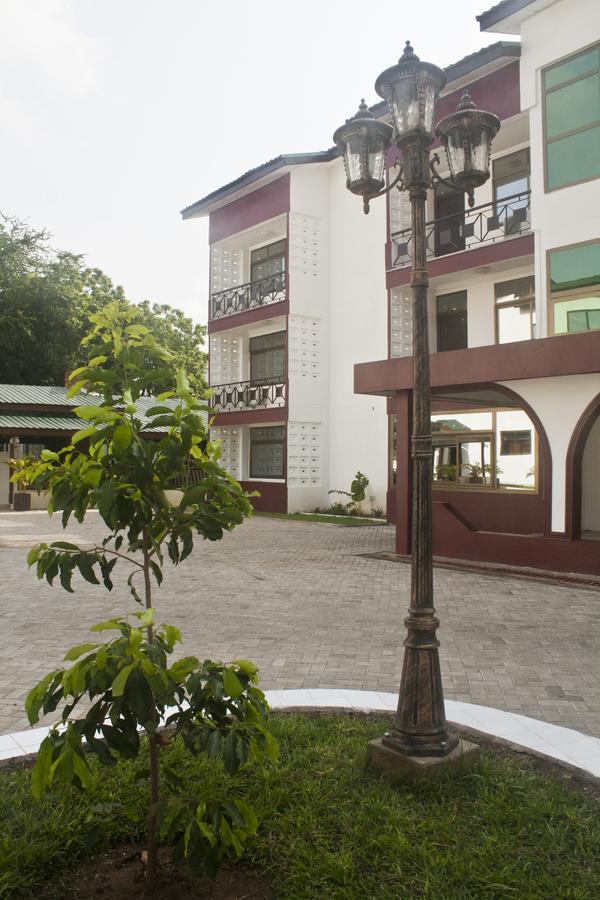 Consir Executive Lodge Accra Extérieur photo
