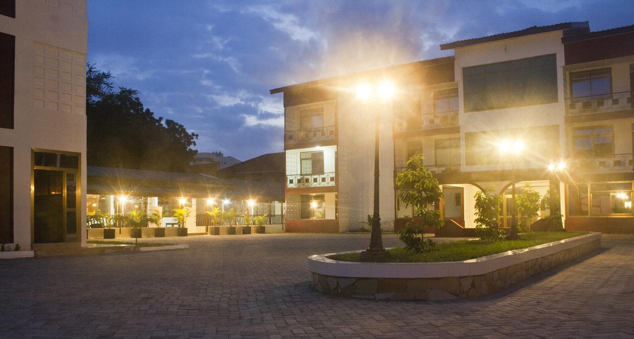 Consir Executive Lodge Accra Extérieur photo