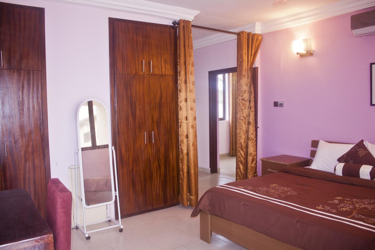Consir Executive Lodge Accra Extérieur photo