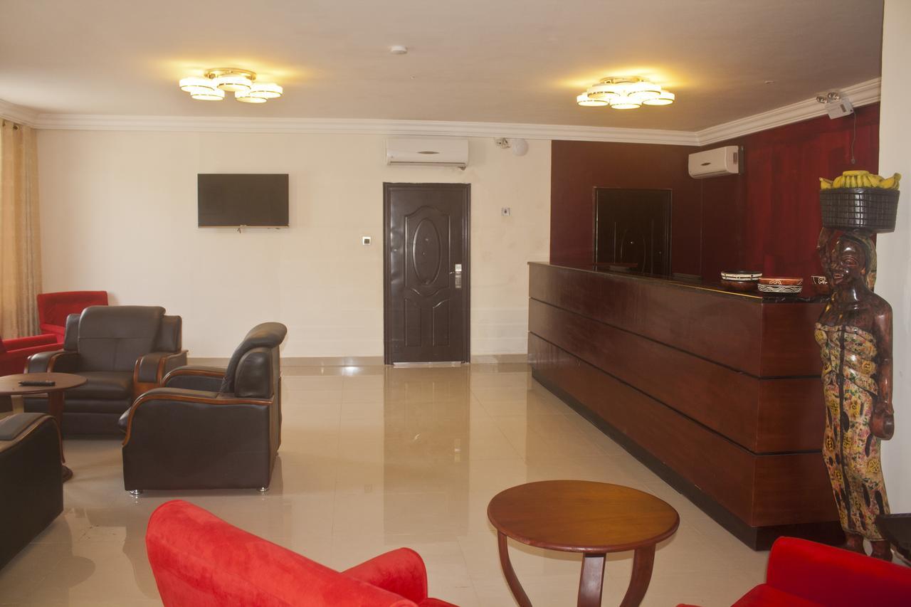 Consir Executive Lodge Accra Extérieur photo