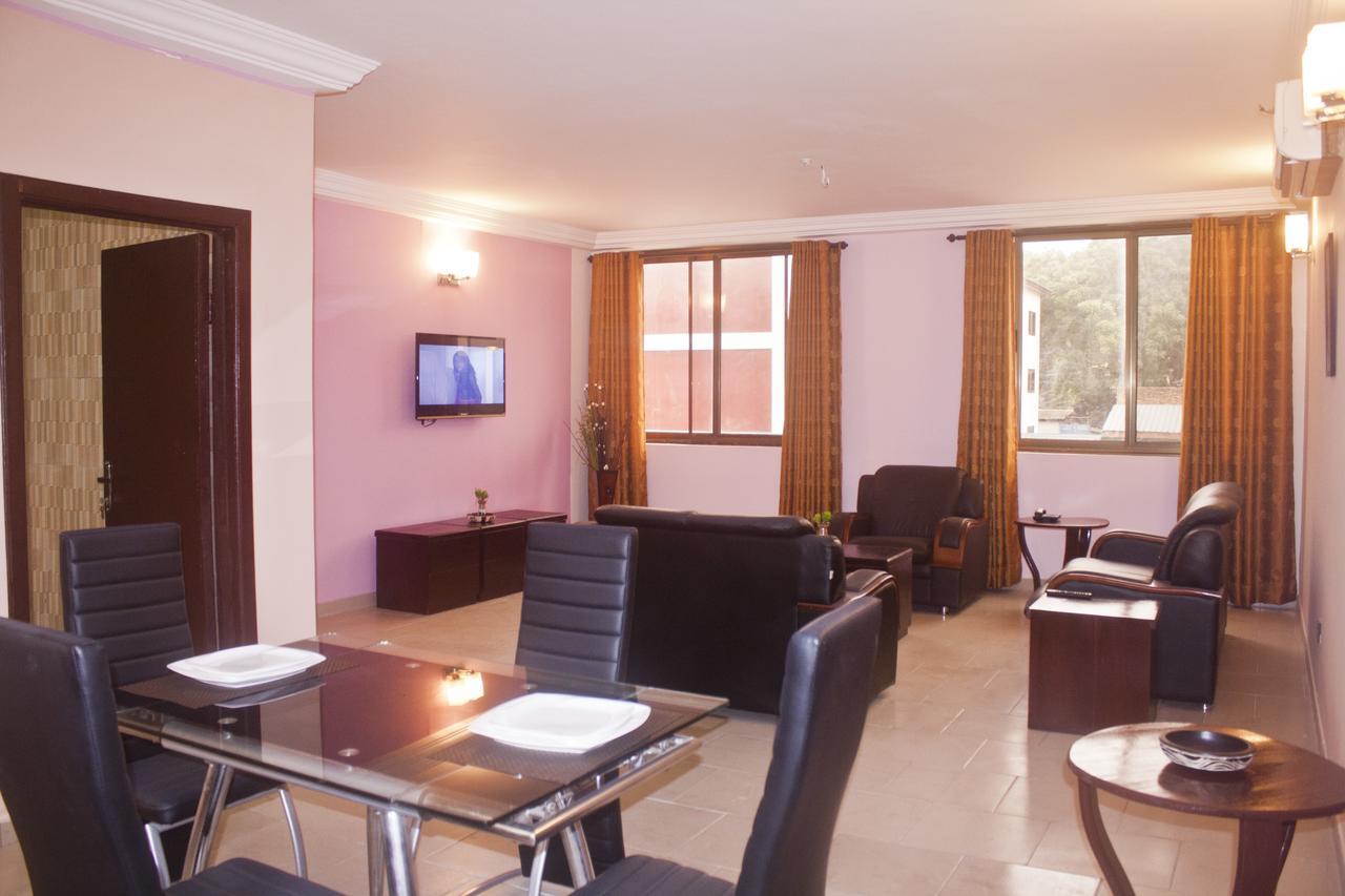 Consir Executive Lodge Accra Extérieur photo
