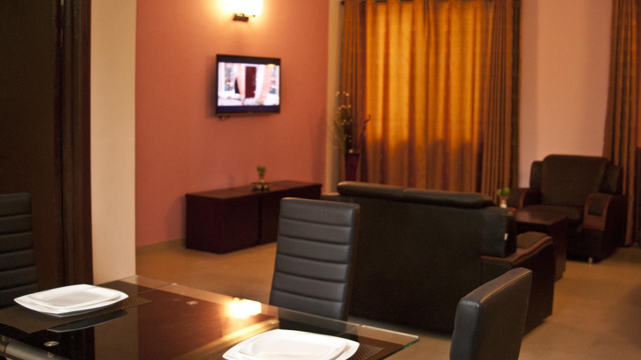 Consir Executive Lodge Accra Extérieur photo