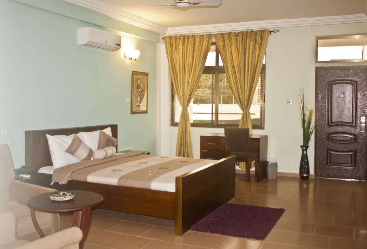 Consir Executive Lodge Accra Extérieur photo