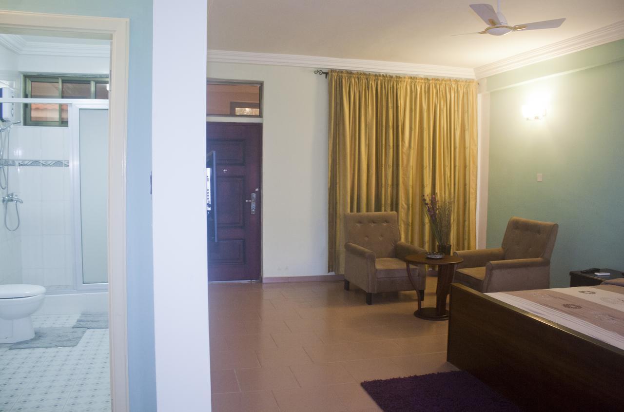 Consir Executive Lodge Accra Extérieur photo